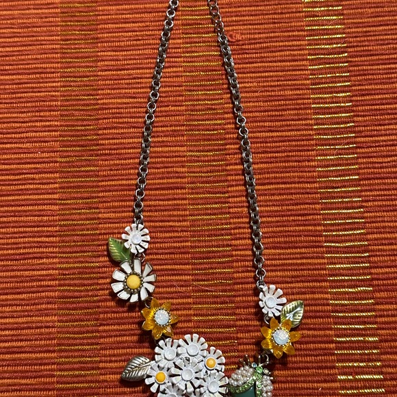BETSEY JOHNSON NECKLACE - Picture 4 of 5
